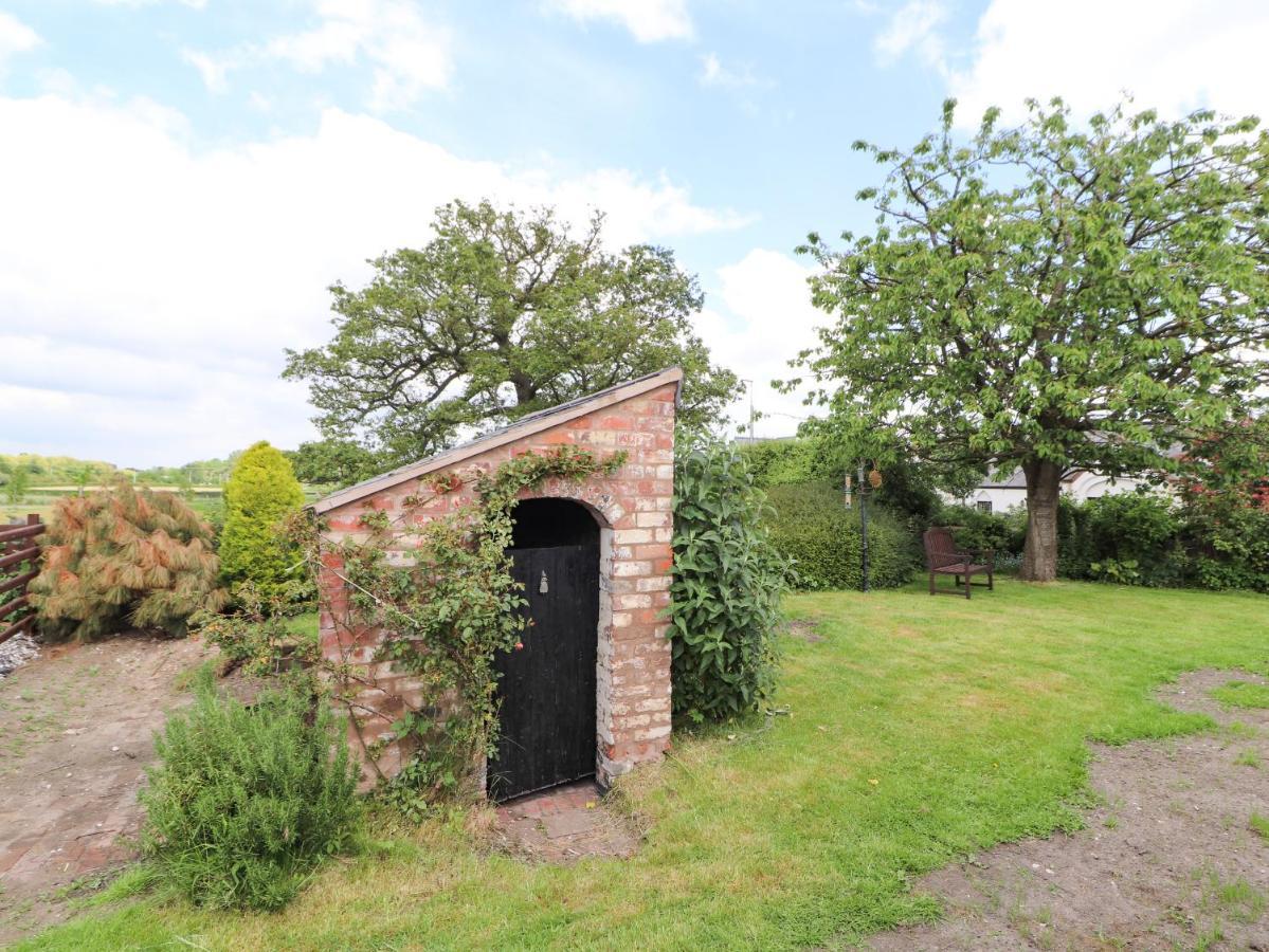 Springfield Cottage Wrexham Exteriör bild